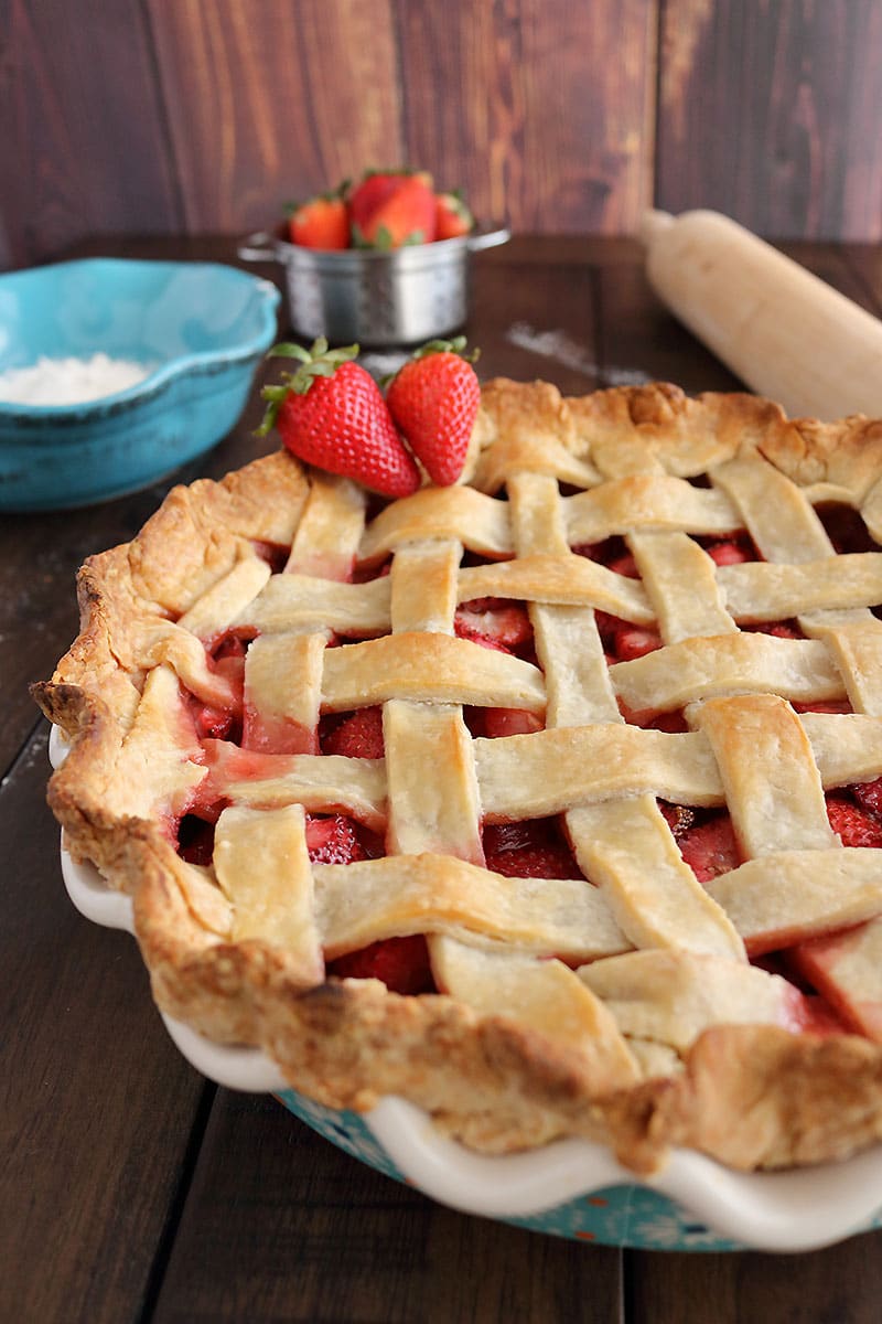 strawberry lattice pie